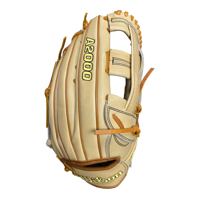 Wilson A2000 12.75" Outfielders Glove