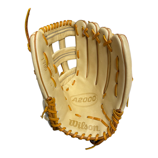 Wilson A2000 12.75" Outfielders Glove