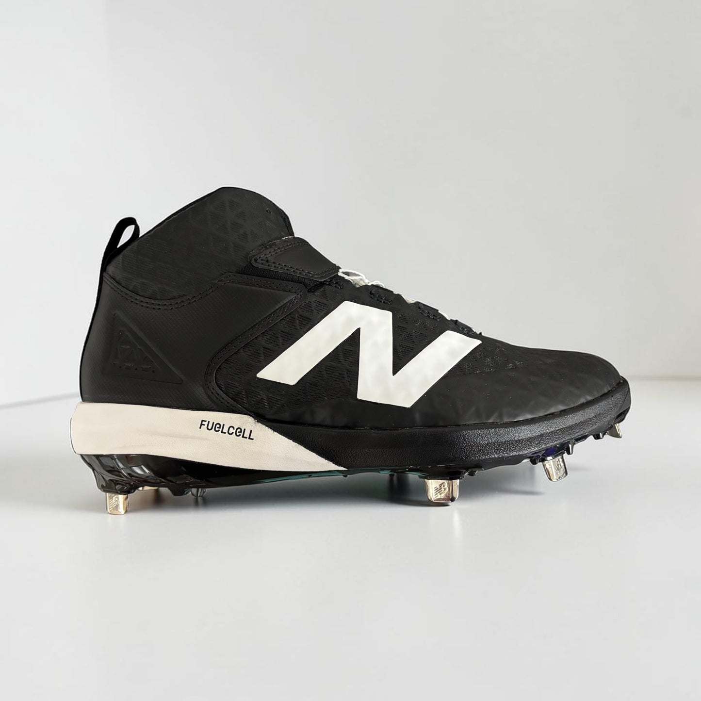New Balance FuelCell 4040v8 Mid Metal